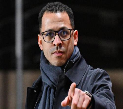 詹姆斯父子,并肩战创辉,森林狼迎新,皇冠体育app下载,皇冠体育官网,澳门皇冠体育,bet皇冠体育在线